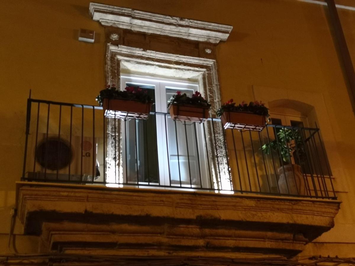Palazzo Gioffrè Gela Extérieur photo