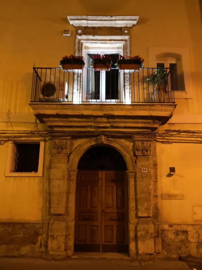 Palazzo Gioffrè Gela Extérieur photo